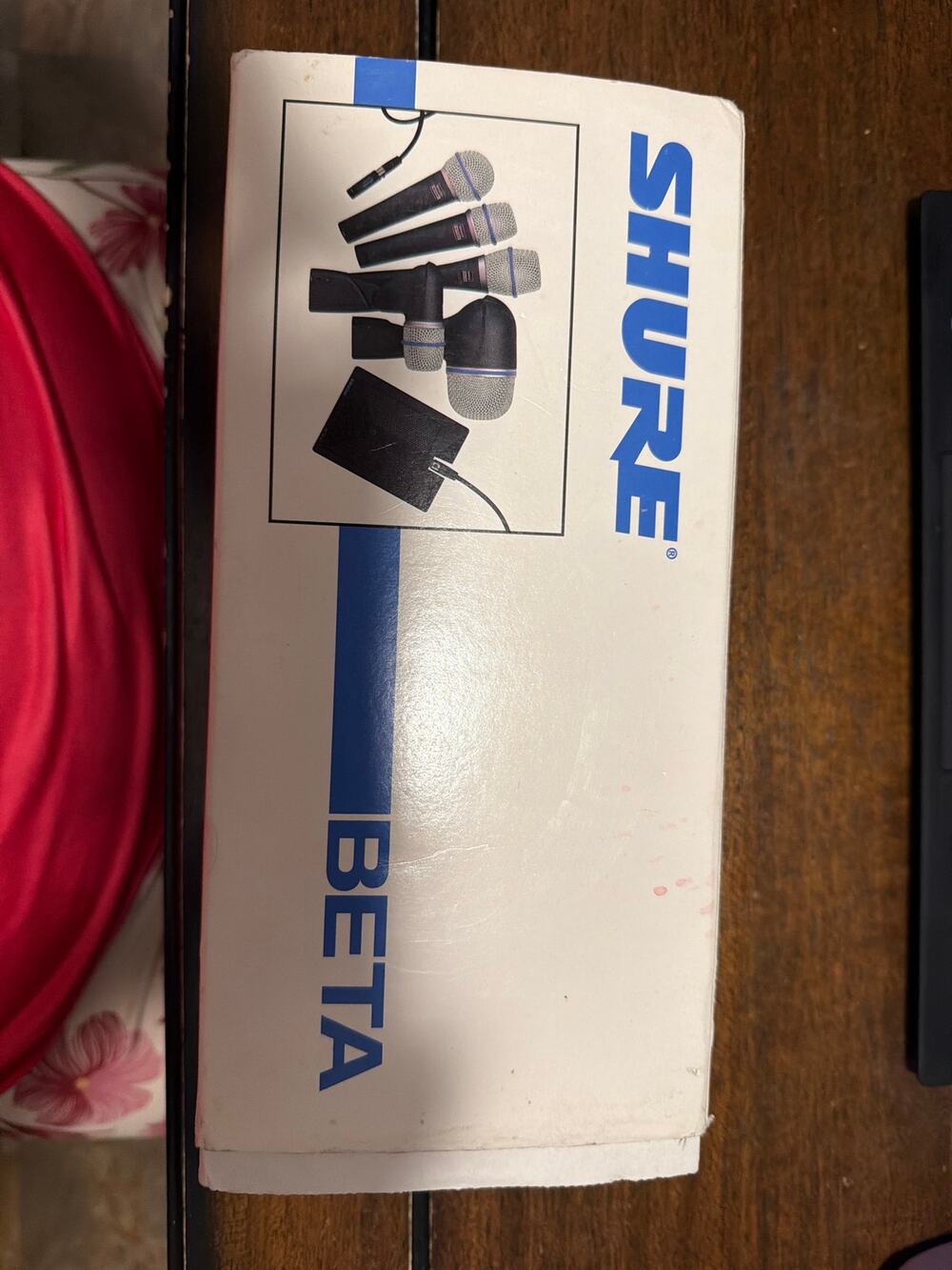 Shure BETA 58A Wired Handheld/Stand-Held Dynamic Microphone Open Box Complete